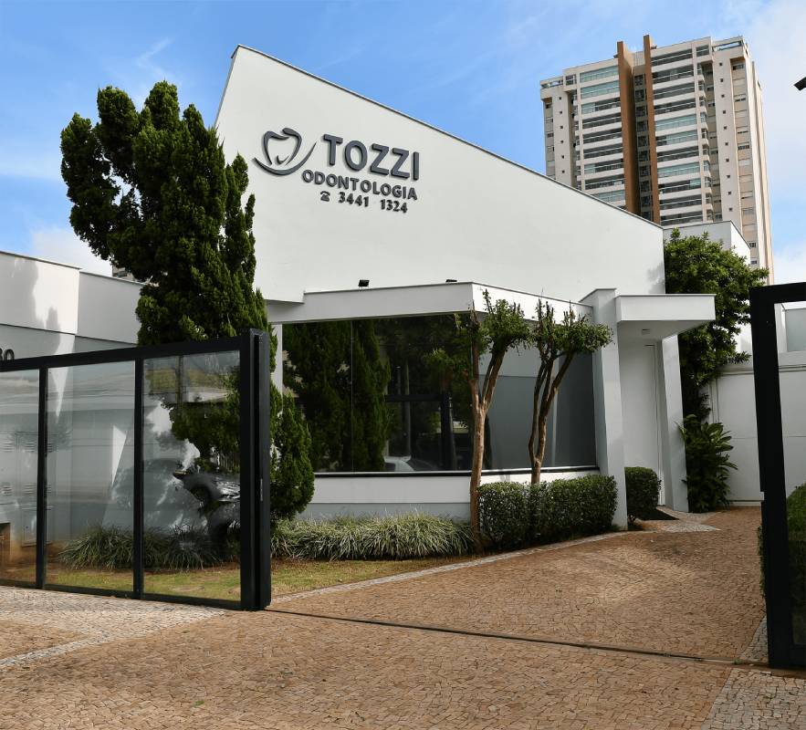 Tozzi Odontologia