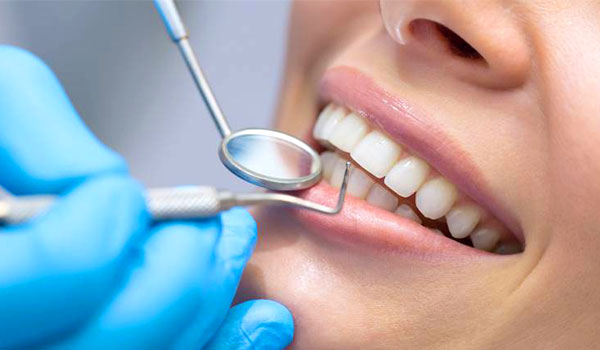 consulta com o dentista para avaliação preventiva da saúde bucal